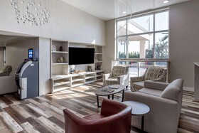 Clarion Pointe