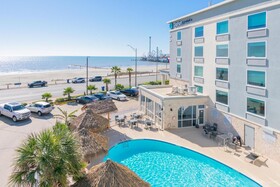 Clarion Pointe