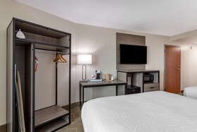 Clarion Pointe