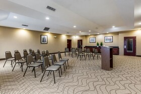 Comfort Suites