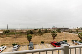 Comfort Suites