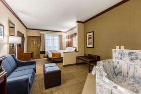 Comfort Suites
