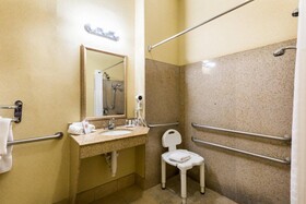 Comfort Suites
