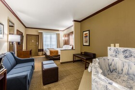 Comfort Suites