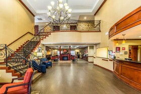 Comfort Suites
