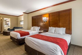 Comfort Suites