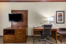 Comfort Suites