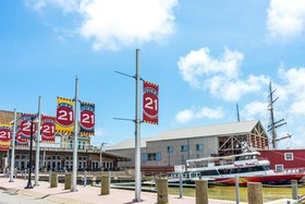 Harbor House Hotel & Marina At Pier 21