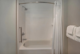 Holiday Inn Express & Suites Galveston Beach