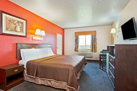 Howard Johnson by Wyndham Galveston
