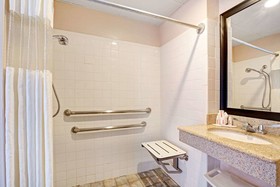 Howard Johnson by Wyndham Galveston