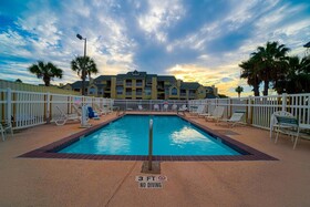 Island Inn
