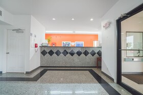 Island Inn