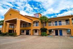 Island Inn