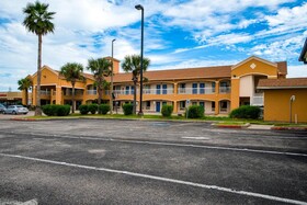 Island Inn