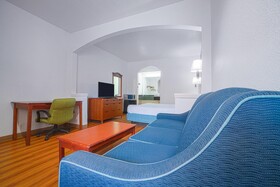 Island Inn