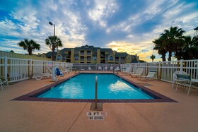Island Inn