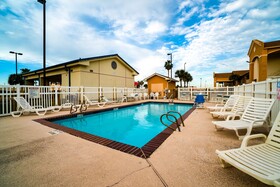 Island Inn
