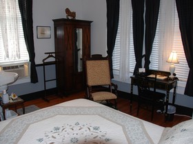 Lost Bayou Guesthouse B&B