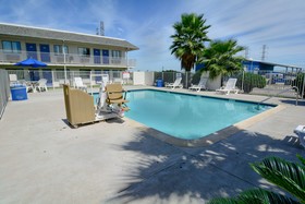Motel 6 Galveston, TX
