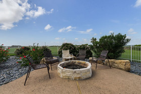 Pointe West