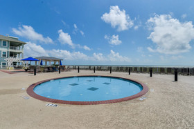 Pointe West