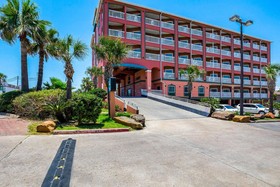 Quality Inn & Suites Beachfront