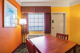 Quality Inn & Suites Beachfront