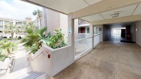 Red Roof Inn Galveston - Beachfront/Convention Ctr.