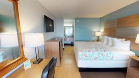 Red Roof Inn Galveston - Beachfront/Convention Ctr.