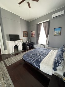 The George Manor