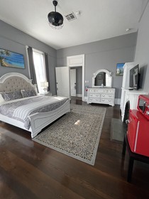 The George Manor