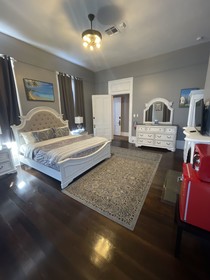 The George Manor