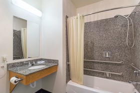 Budget Inn and Suites