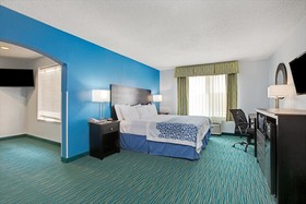 Days Inn by Wyndham Dallas Garland West