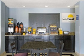 Days Inn by Wyndham Dallas Garland West