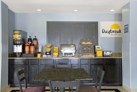 Days Inn by Wyndham Dallas Garland West