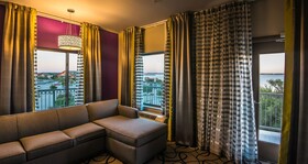 Holiday Inn Express & Suites Garland E Lake Hubbard I30