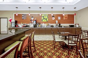 La Quinta Inn & Suites by Wyndham Garland Harbor Point