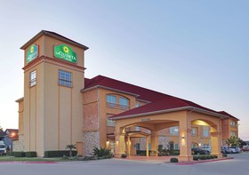 La Quinta Inn & Suites by Wyndham Garland Harbor Point