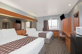 Microtel Inn & Suites by Wyndham Garland/Dallas