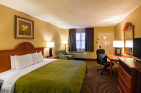 Quality Inn & Suites Garland East Dallas