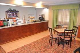 Quality Inn & Suites Garland East Dallas