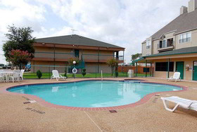 Quality Inn & Suites Garland East Dallas