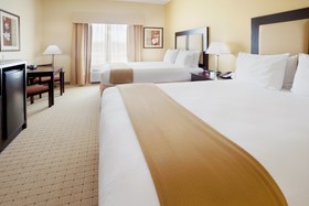 Holiday Inn Express & Suites Georgetown
