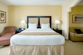 Holiday Inn Express & Suites Georgetown