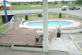 Motel 6 Giddings, TX