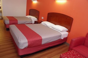 Motel 6 Giddings, TX