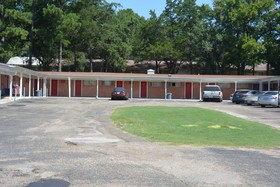 Economy Inn - Gladewater