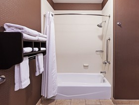 Holiday Inn Express Hotel & Suites Glen Rose